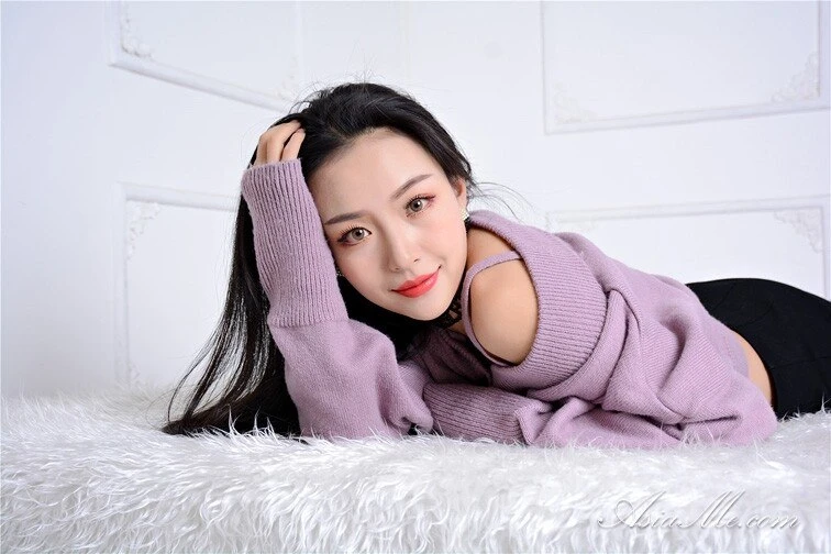 Rongjing Profile image 2